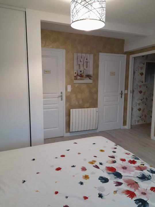 Chambre D'Hotes Les Hortensias Saint-Jean-la-Poterie 外观 照片
